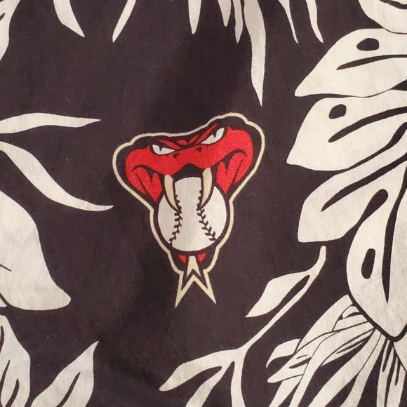 ARIZONA DIAMONDBACKS ALOHA MLB Button Up Shirt - Picture 4 of 9